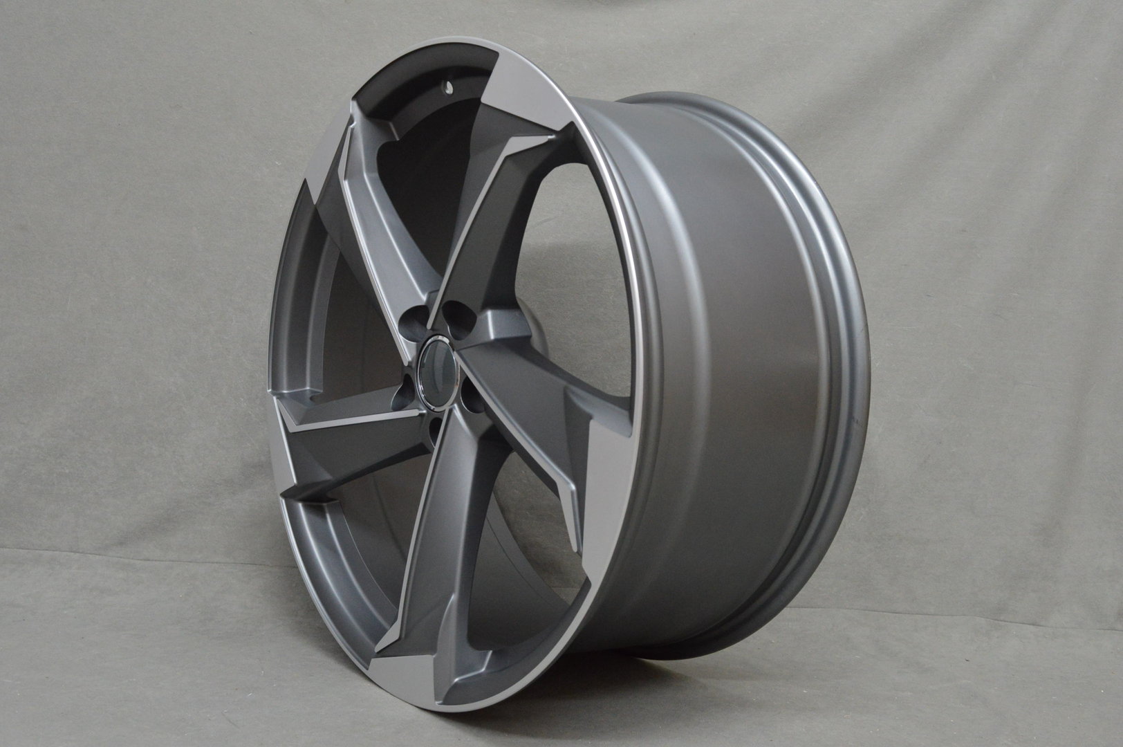 MODEL:5627 21'' 9,5J ET35 5x112 Matt Dark Grey Polished - obrazek 3