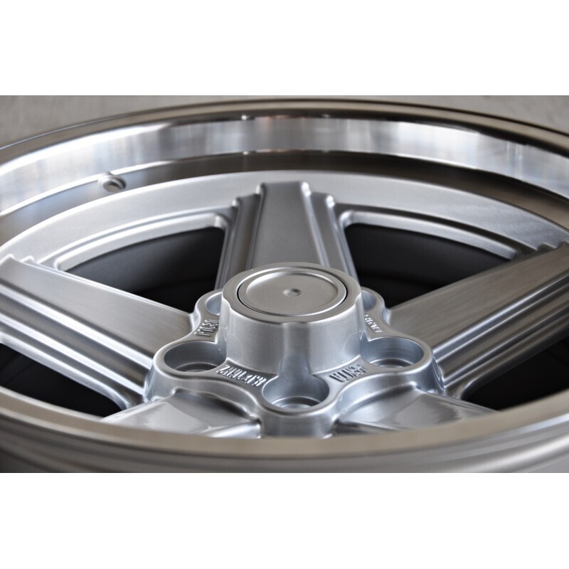 Model: 1794 16" 8J ET11 + 9J ET12 5x112 Machined Silver - obrazek 6