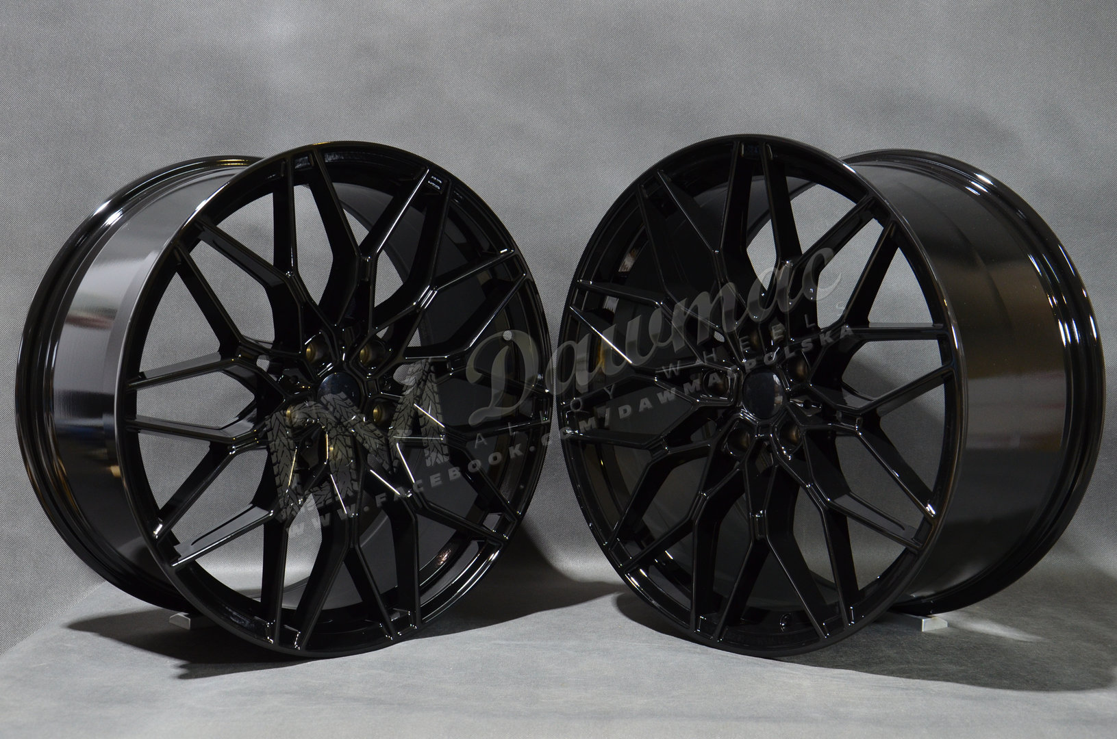 Model: 292 20" 8,5J ET35 + 9,5J ET38 5x120 Black - obrazek 3