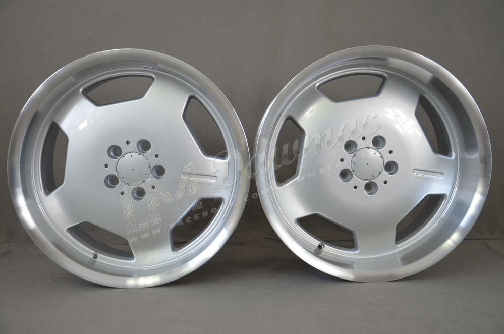 Model: 5270 18" 8J ET35 + 9J ET30 5x112 Silver Machined Lip