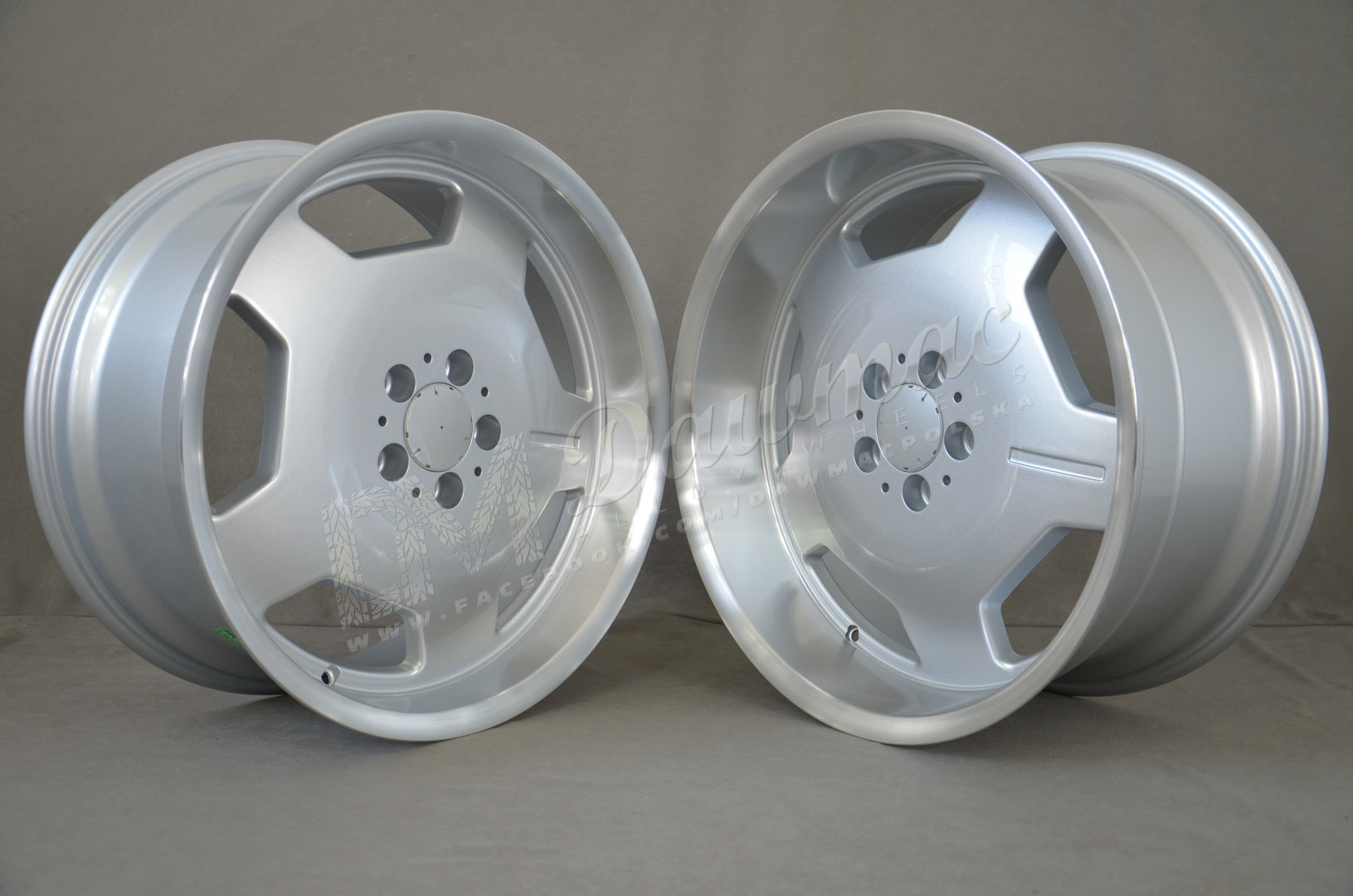 Model: 5270 18" 8J ET35 + 9J ET30 5x112 Silver Machined Lip - obrazek 3