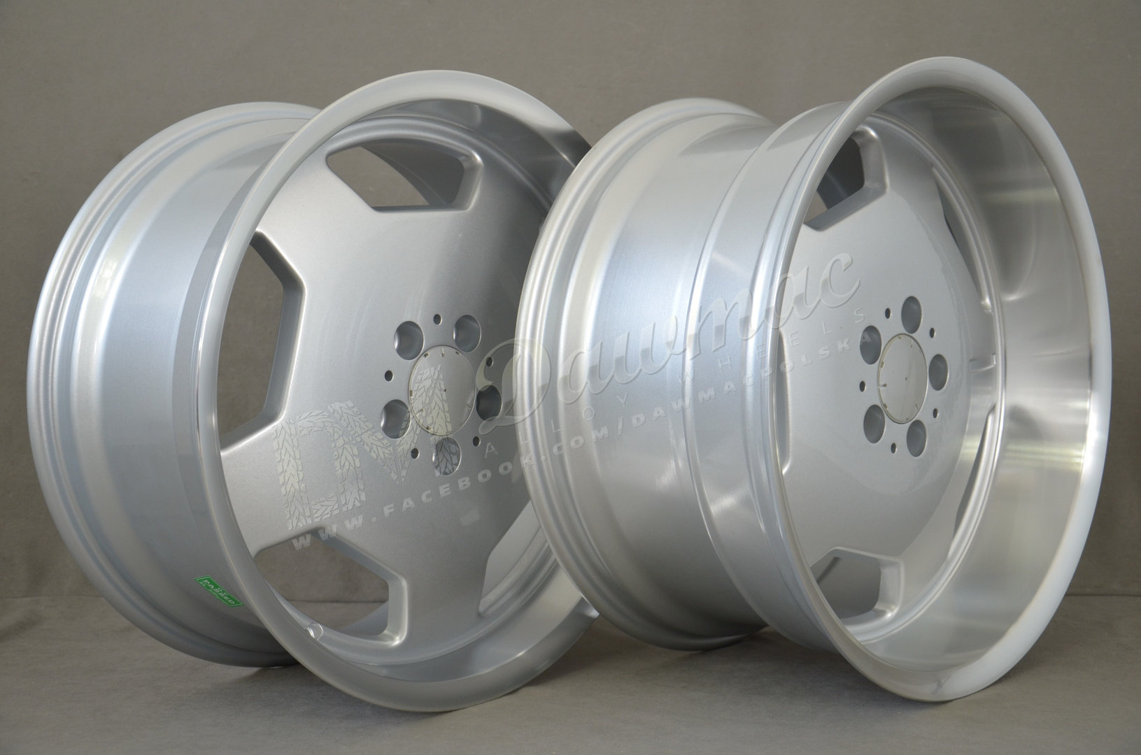 Model: 5270 18" 8J ET35 + 9J ET30 5x112 Silver Machined Lip - obrazek 5