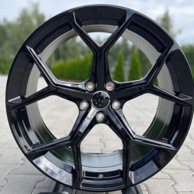 Model: 5598 20" 9J ET32 5x112 BL