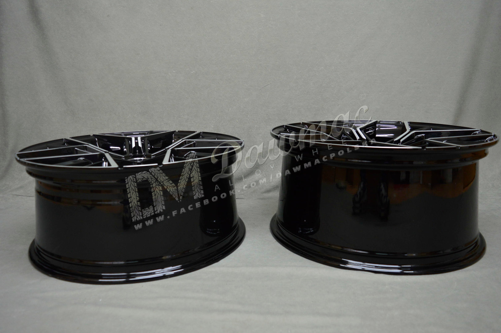 Model: 5602 20" 8,5J ET35 + 9,5J ET40 5x120 Gloss Black Polished - obrazek 9