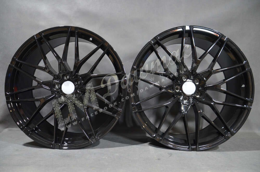 Model: 5771 22" 10J ET40 + 11J ET37 5x120 Gloss Black