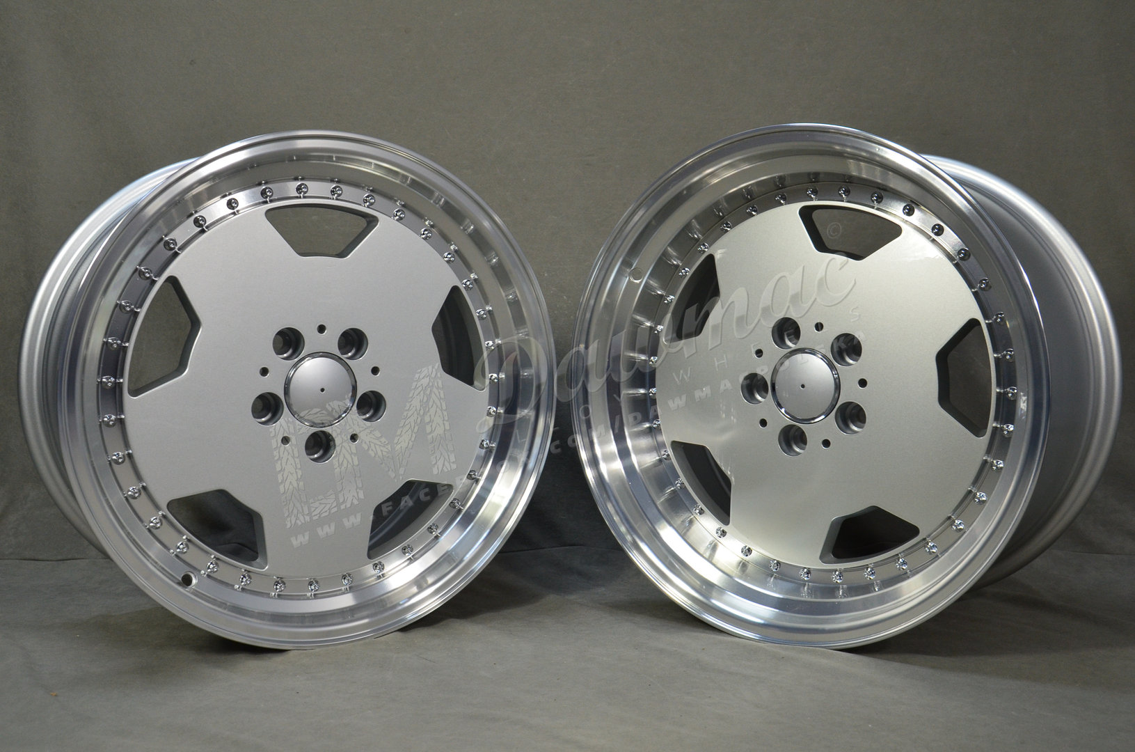 Model: 5852 17" 8J ET25 + 9,5J ET25 5x112 Silver Polished Lip - obrazek 3