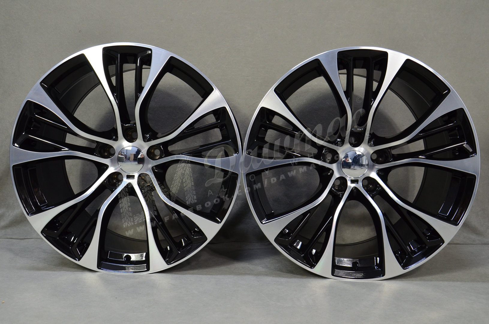 Model: 851 20" 10J ET40 + 11J ET37 5x120 Gloss Black Polished - obrazek 2