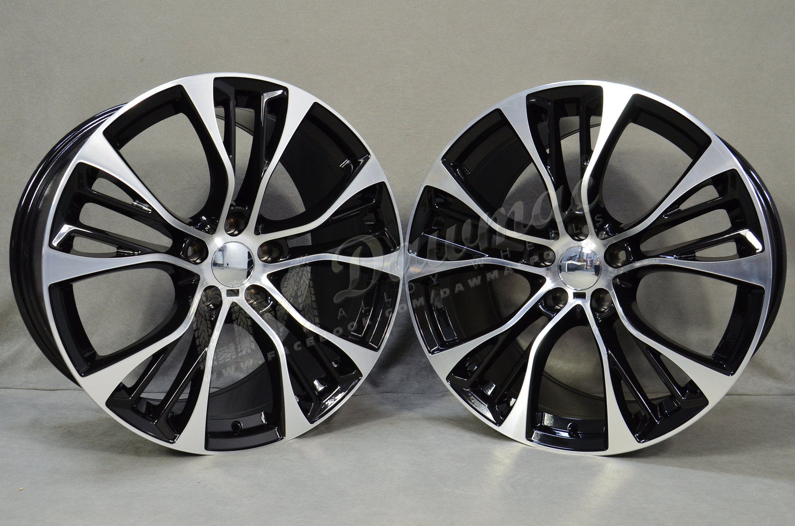 Model: 851 20" 10J ET40 + 11J ET37 5x120 Gloss Black Polished - obrazek 3