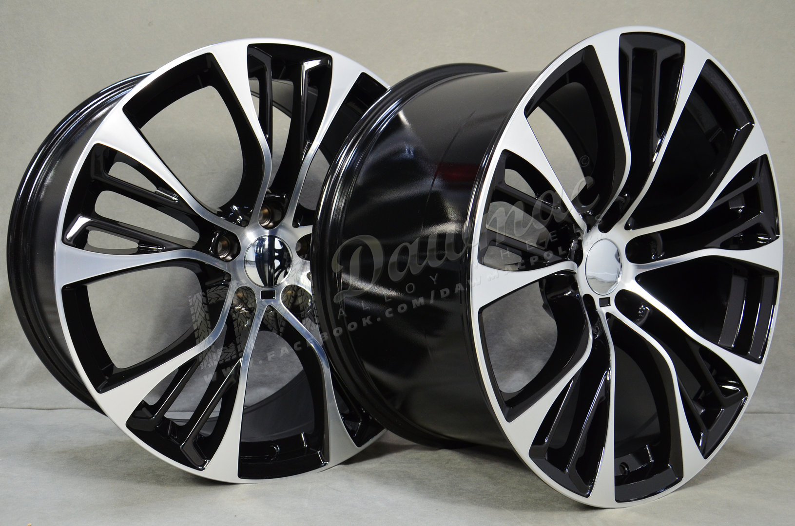 Model: 851 20" 10J ET40 + 11J ET37 5x120 Gloss Black Polished - obrazek 4