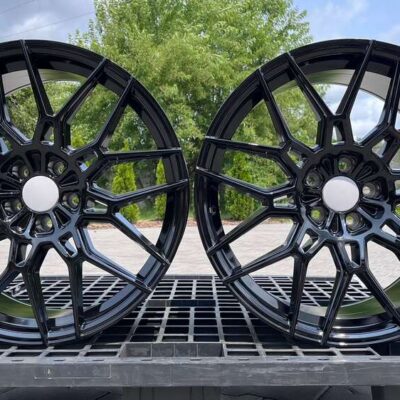 Model: BH2023 20" 8,5J ET25 + 10J ET38 5x112 Black