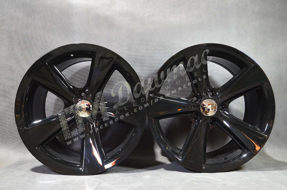 Model: BK086 19" 9J ET24 + 10J ET24 5x120 Gloss Black