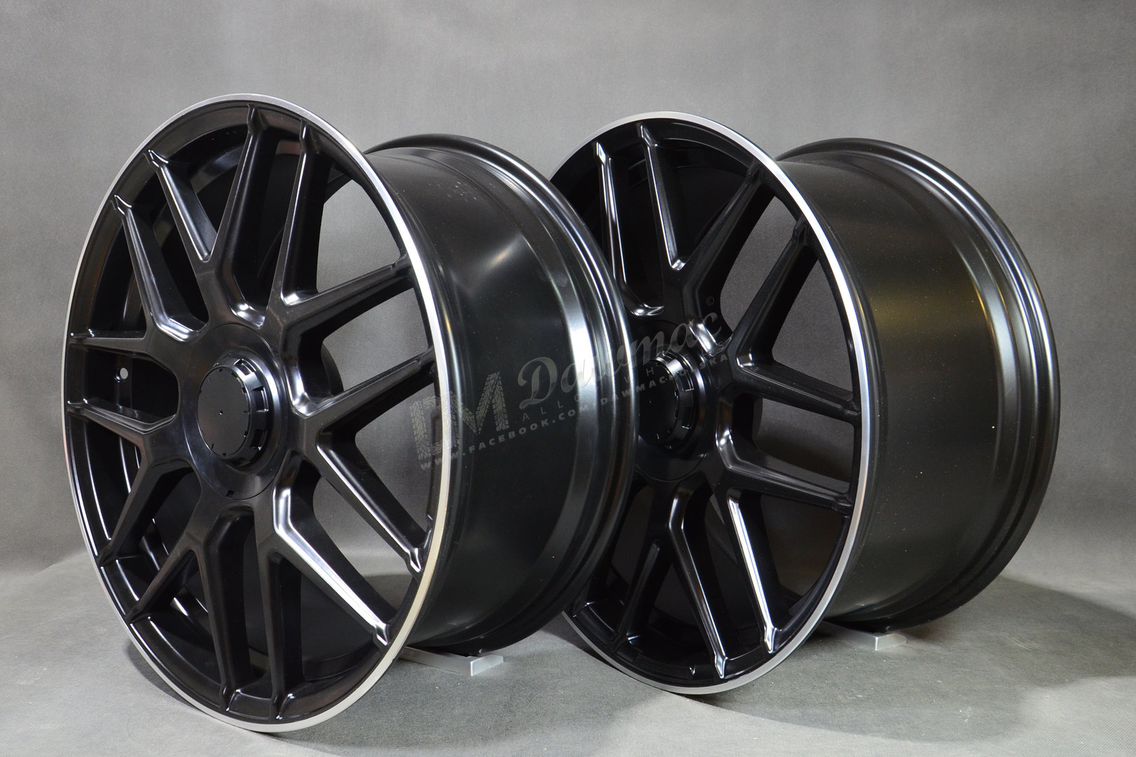 Model: BY1258 19" 8,5J ET 38 + 9,5J ET43 5x112 Black Half Matt Polished Lip - obrazek 5