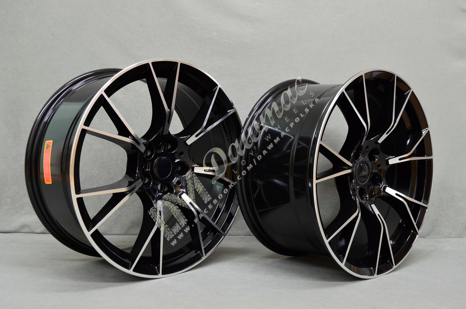 Model: BY1617 19'' 8,5J ET26 + 9,5J ET37 5x112 Black Machined Face - obrazek 4