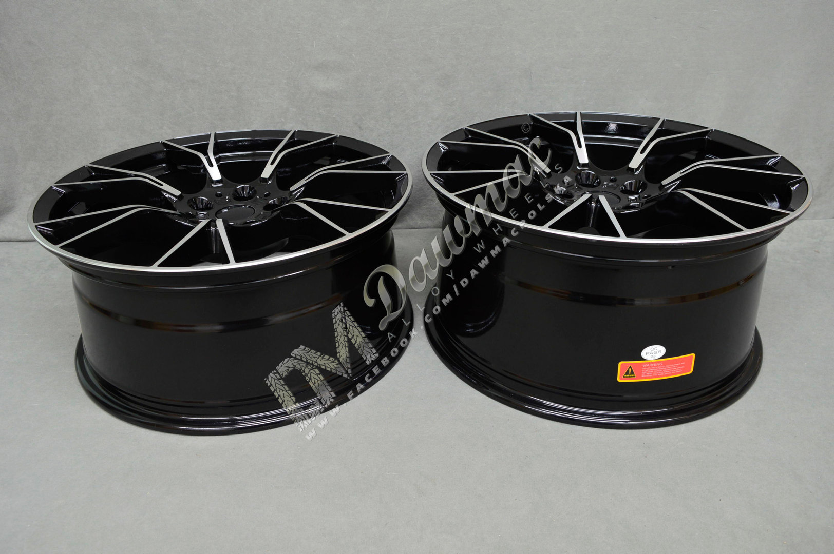 Model: BY1617 19'' 8,5J ET26 + 9,5J ET37 5x112 Black Machined Face - obrazek 6