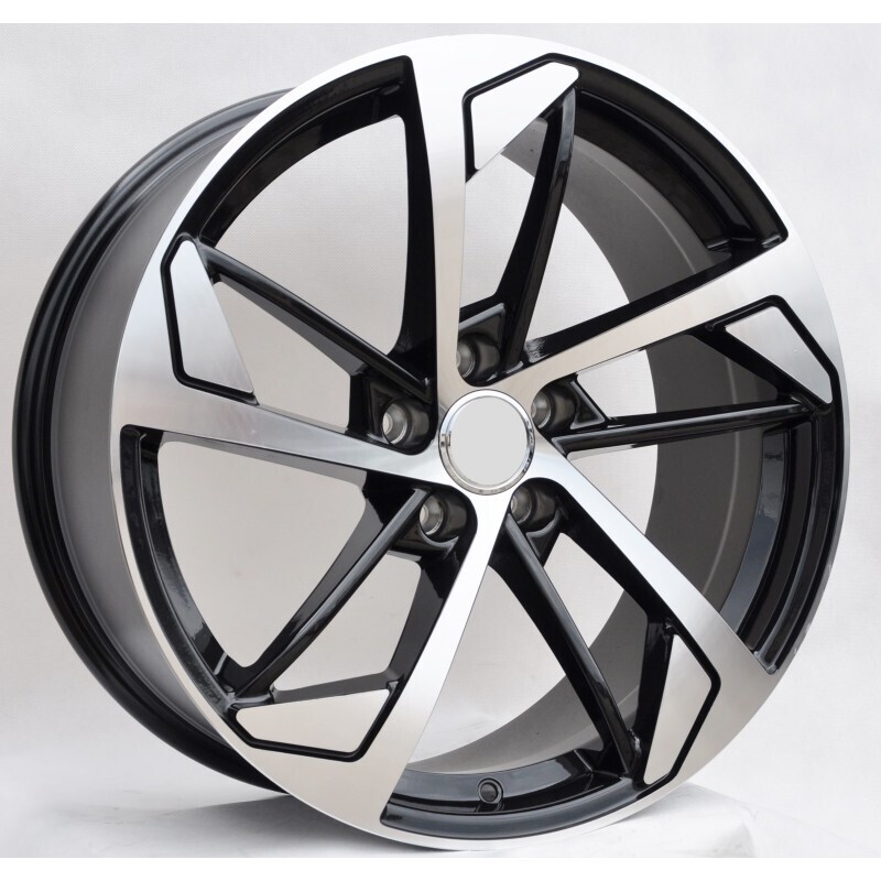 Model: E139 B 18" 8J ET39 5x112 MBPC