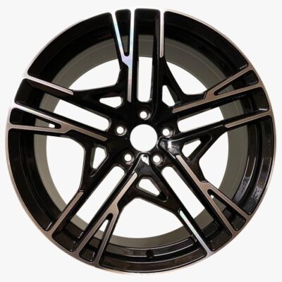 Model: VAG55 18" 8J ET42 5x112 Gloss Black Machined