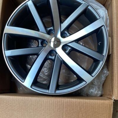 Model: W049 18" 8J ET42 5x112 Grey Machined Face / 1 sztuka