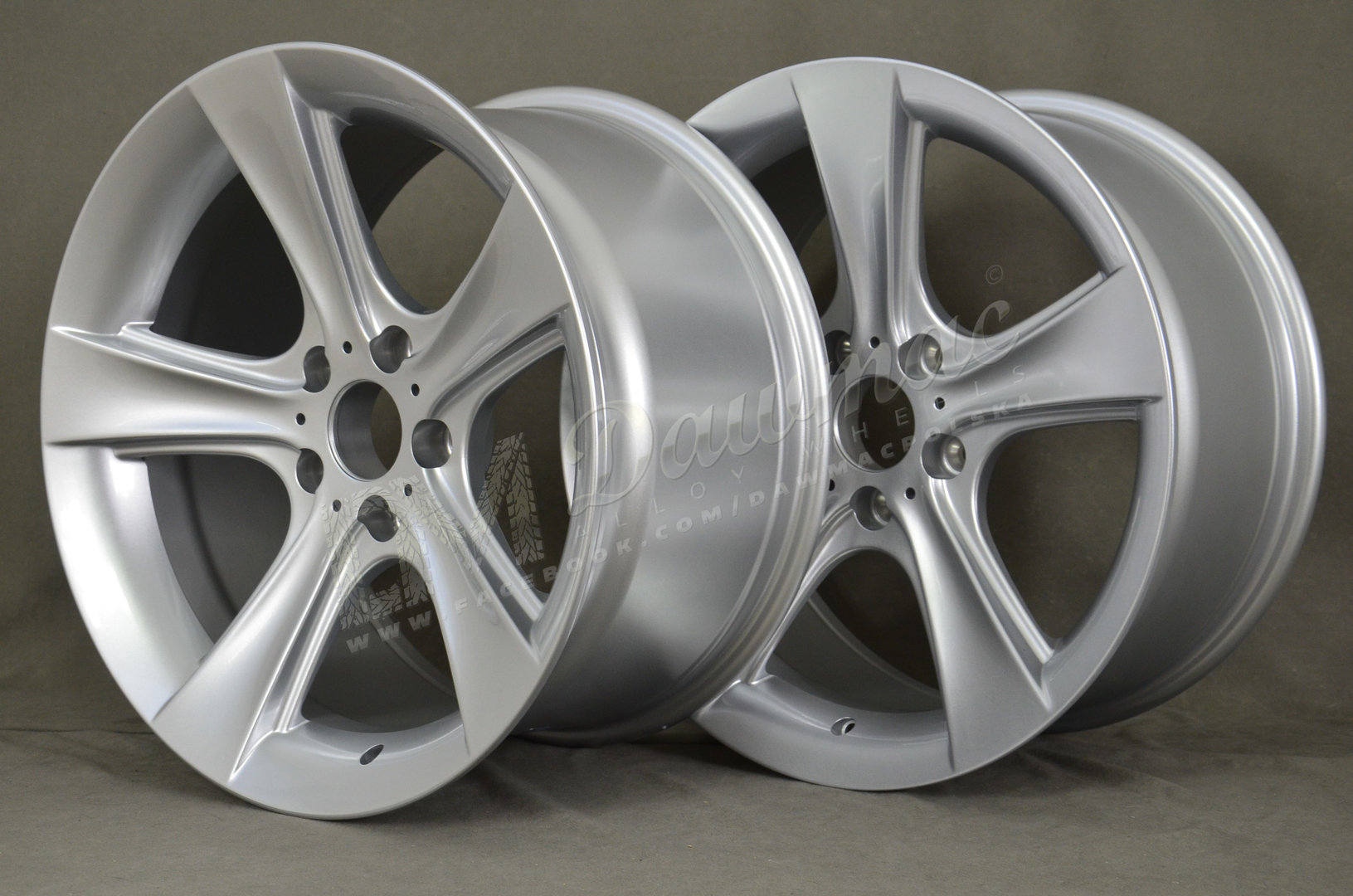 Model: XF720 18" 8,5J ET25 + 9,5J ET20 5x120 Silver - obrazek 3