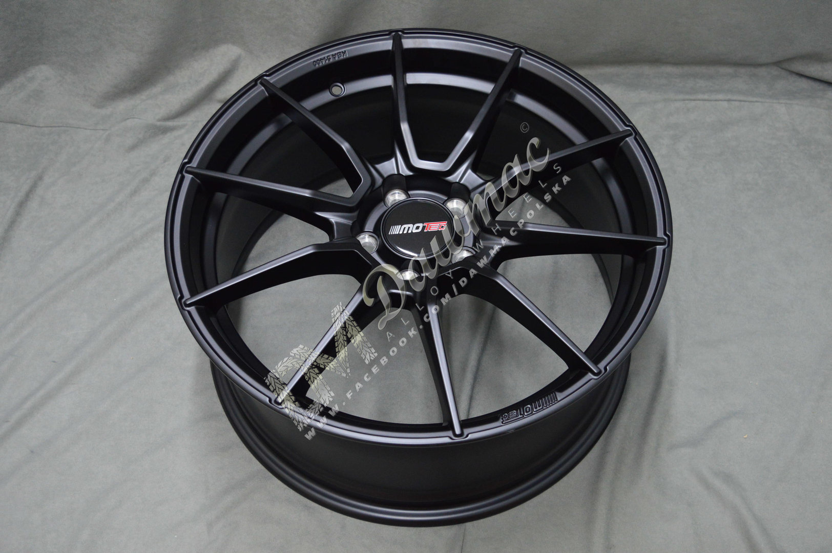 Motec Ultralight 19" 8,5J ET35 + 9,5J ET35 5x120 Flat Black - obrazek 5