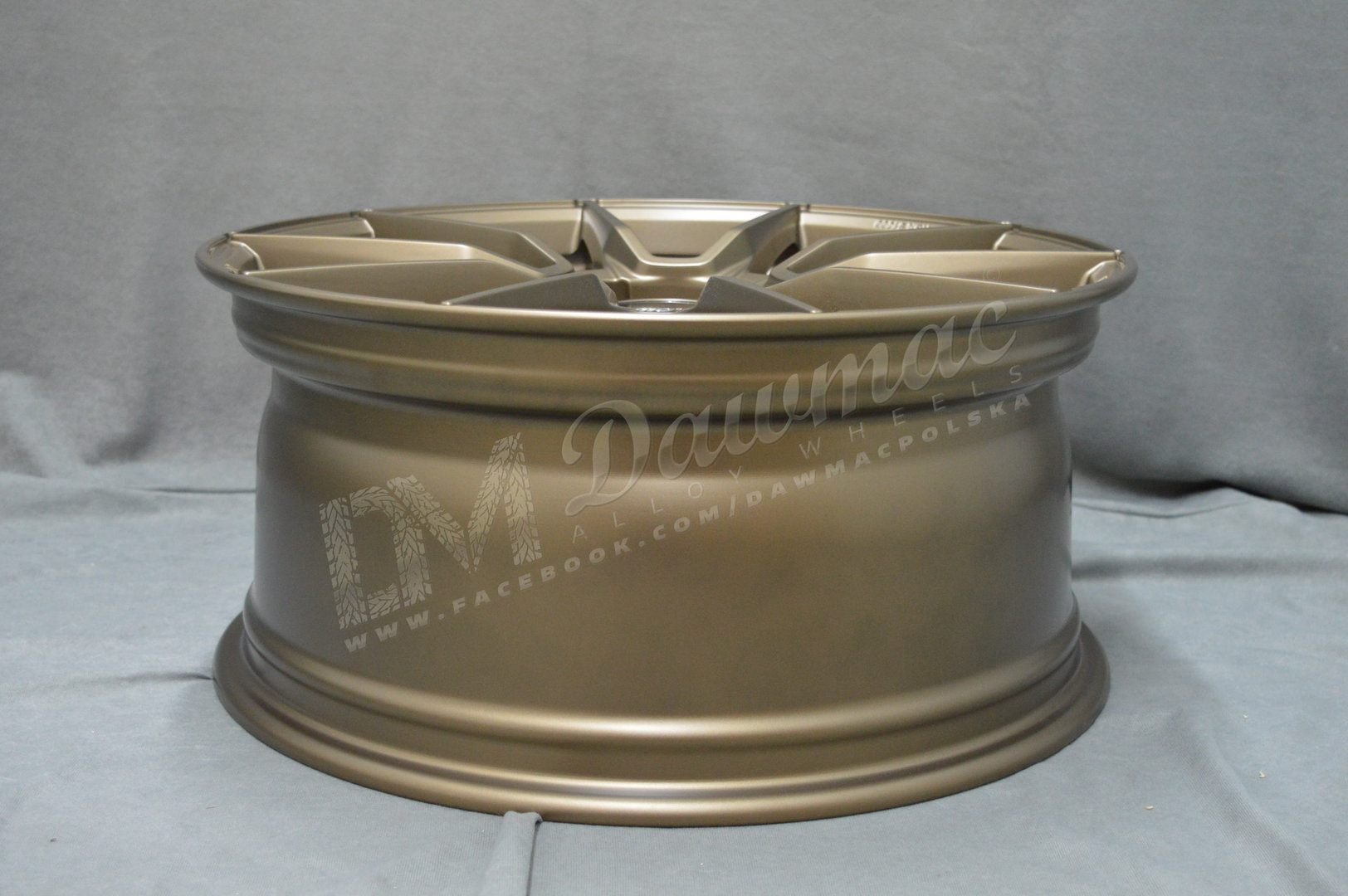 Motec Ultralight 19" 8,5J ET45 + 9,5J ET45 5x112 Copper Matt - obrazek 9