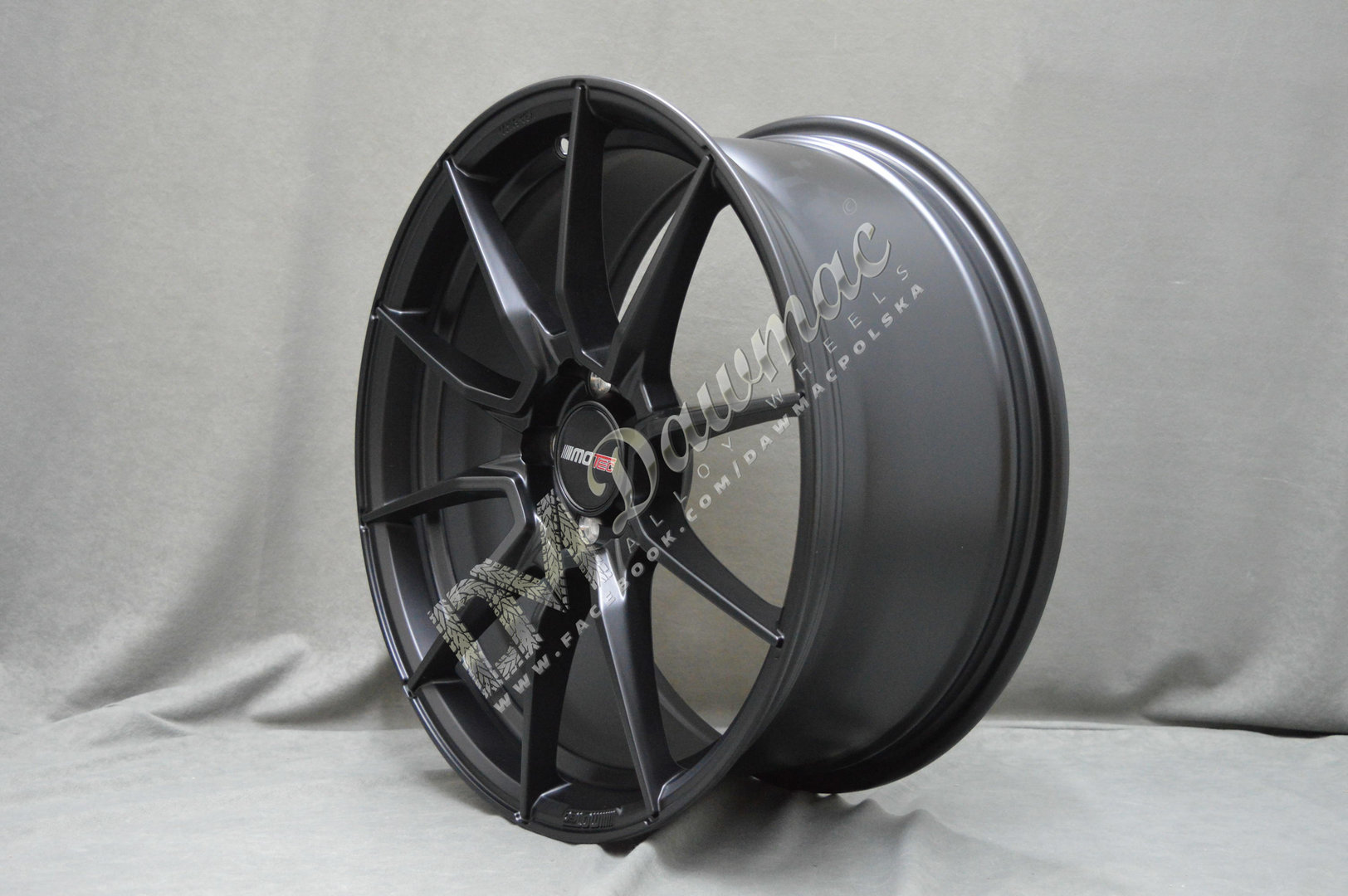 Motec Ultralight 19" 8,5J ET45 + 9,5J ET45 5x112 Flat Black - obrazek 3