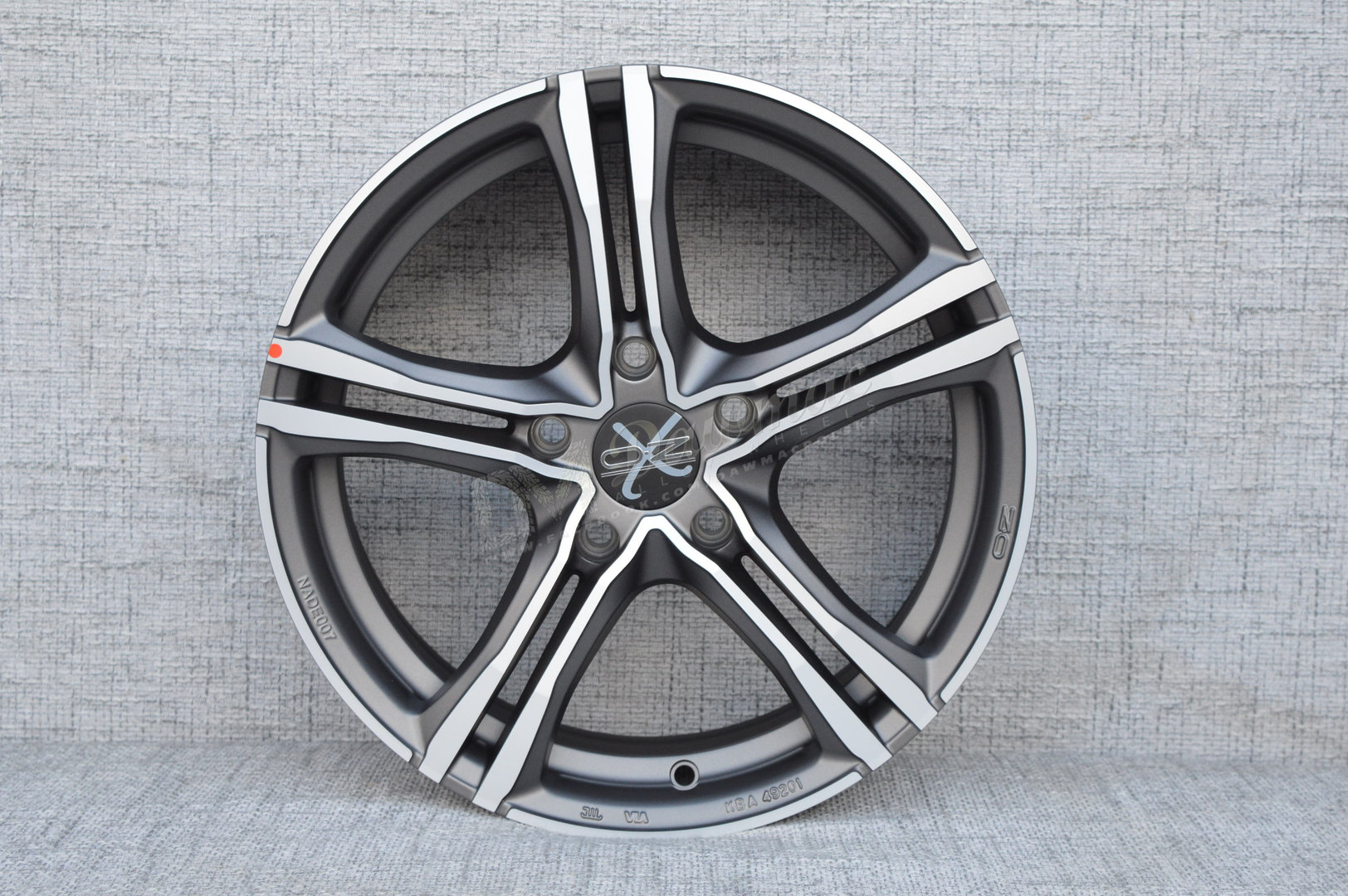 OZ Racing X5B 17" 7,5J ET45 5x108 Matt Graphite Diamond Cut - obrazek 2