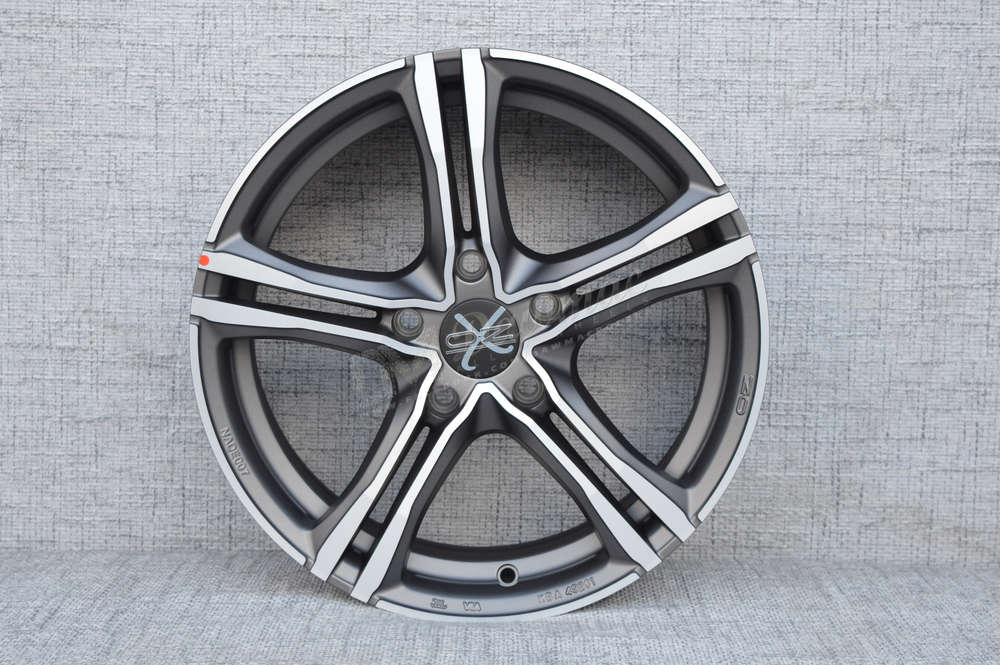 OZ Racing X5B 18" 8J ET35 5x112 Matt Graphite