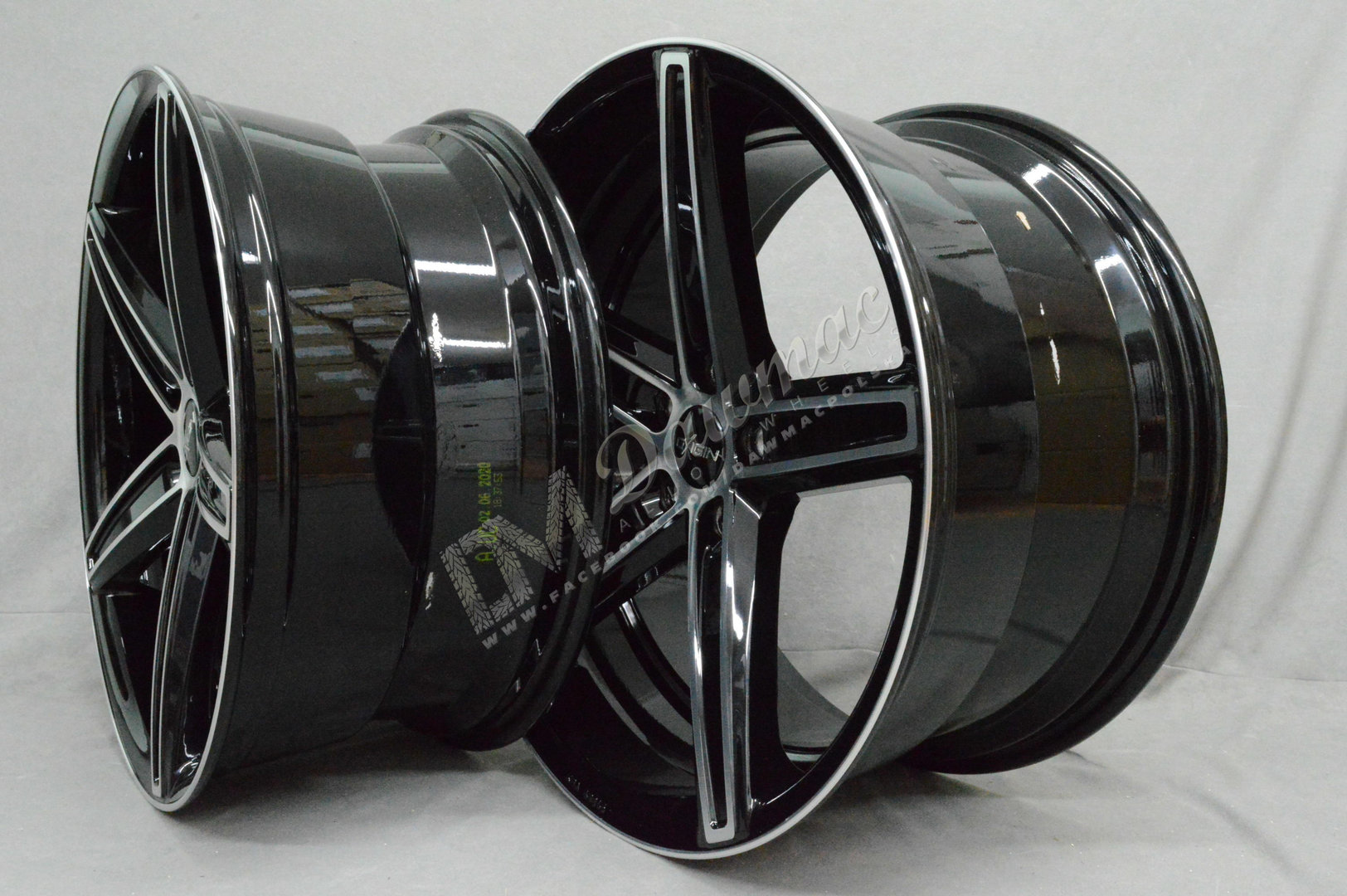 Oxigin 18 Concave 21" 10,5J ET40 5x108 Black Full Polish - obrazek 5