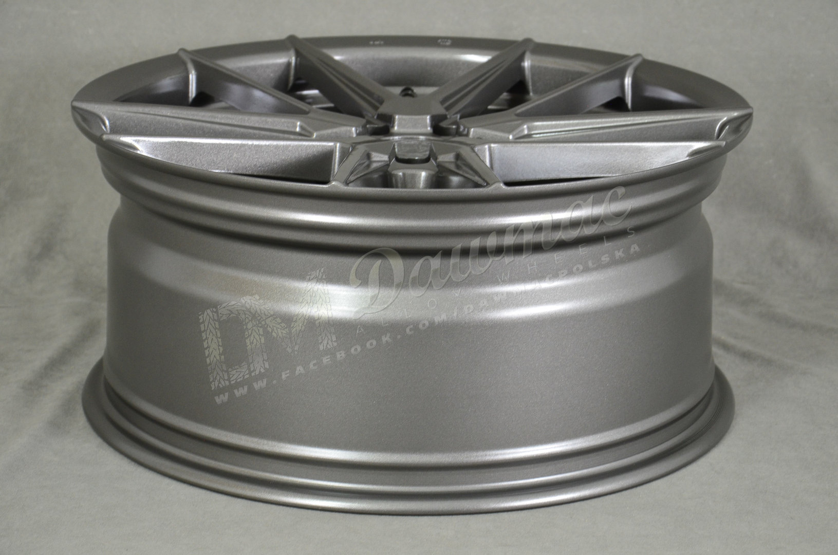 Quantum44 SFF1 20" 10J ET26 + 11J ET35 5x120 Diamond Graphite - obrazek 7