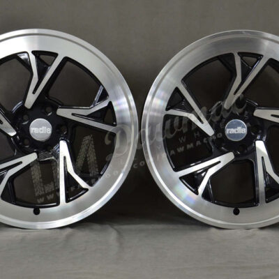 RADI8 R8-C5 19" 8,5J ET45 + 10J ET42 5x112 MBS