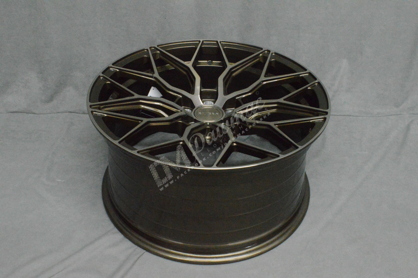 Riviera RF108 19" 8,5J ET45 5x112 Bronze Double Dark Tint - obrazek 5