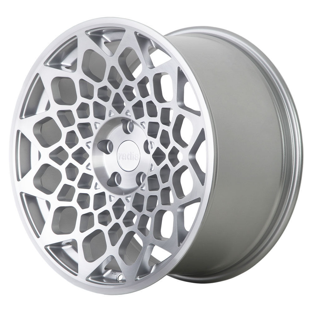 Radi8 R8-B12 18" 8,5J ET40 + 9,5J ET42 5x112 Matt Silver Machined Face - obrazek 2
