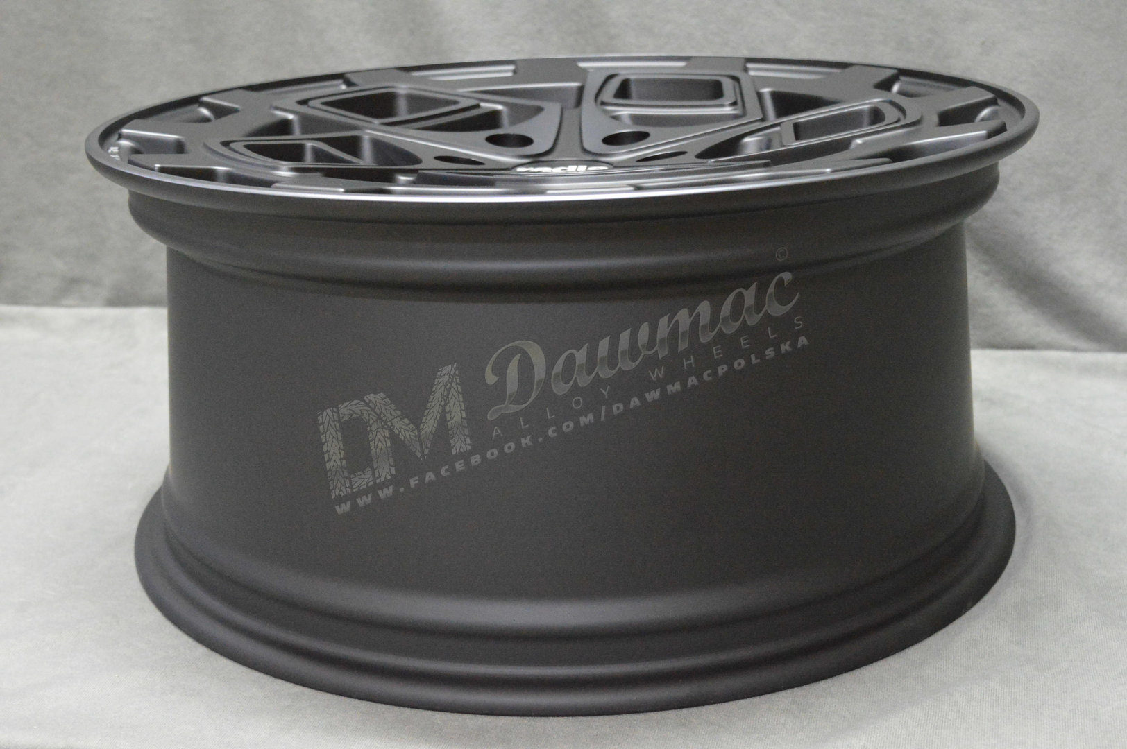 Radi8 R8-CM9 19" 8,5J ET42 + 10J ET42 5x112 Dark Mist - obrazek 6