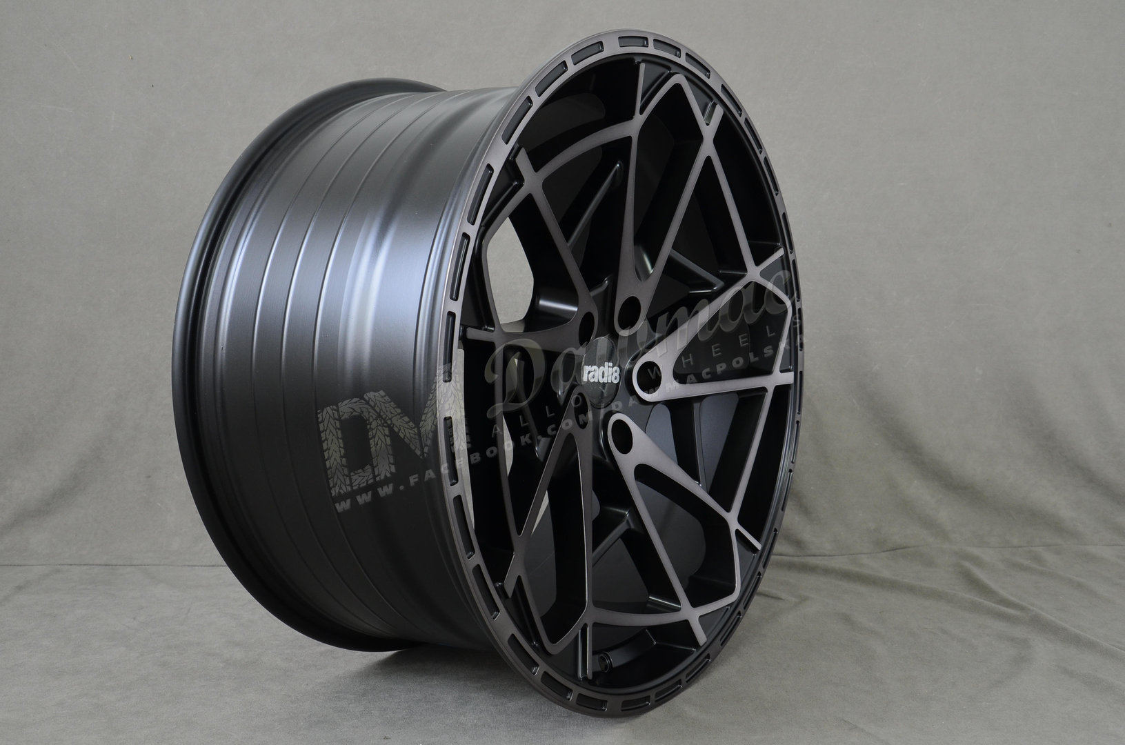 Radi8 R8-HS9 20" 8,5J ET38 5x112 + 10J ET43 Dark Mist - obrazek 3