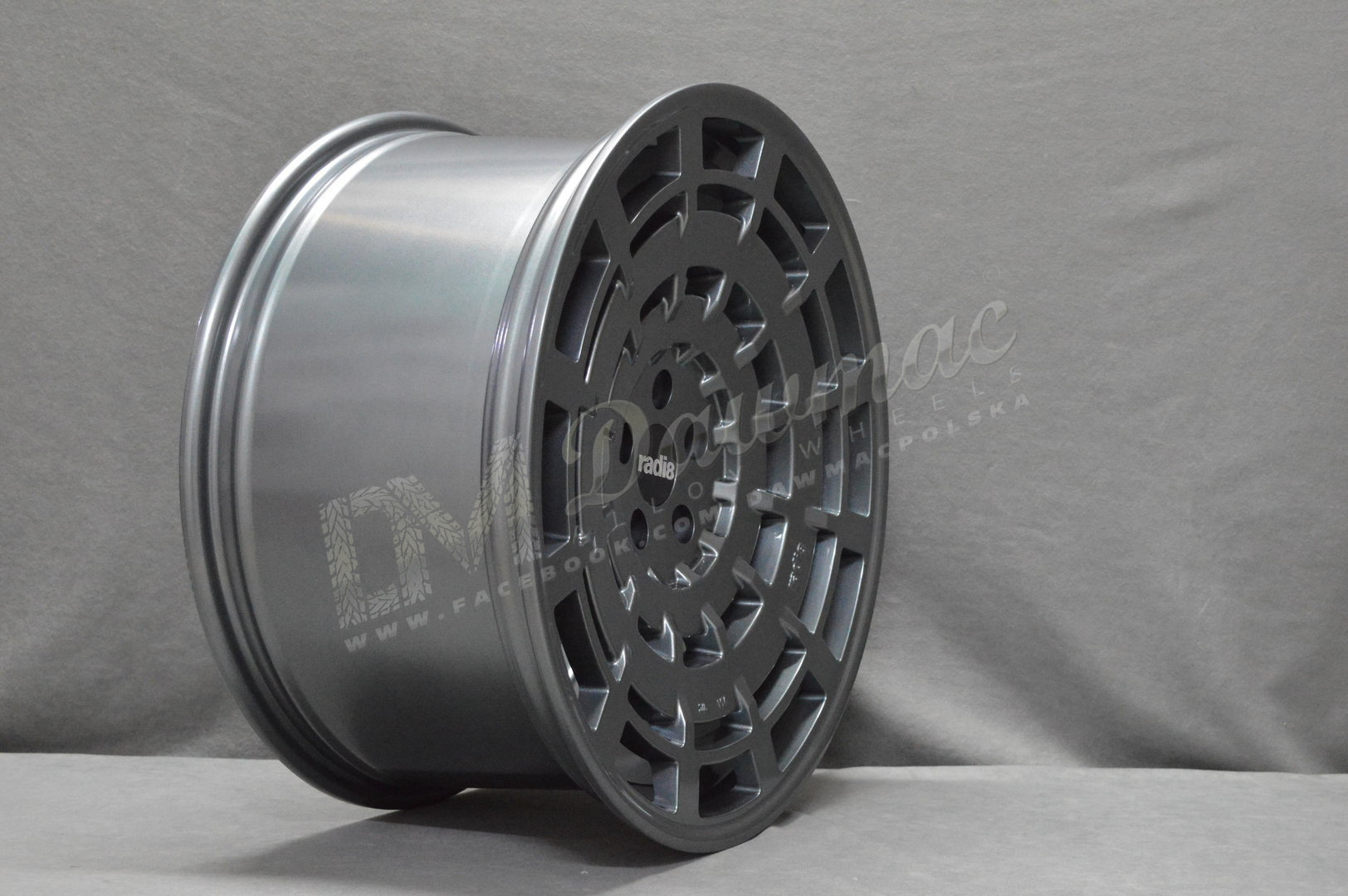Radi8 R8-SD11 19" 8,5J ET35 + 10J ET40 5x112 Gun Metal - obrazek 4