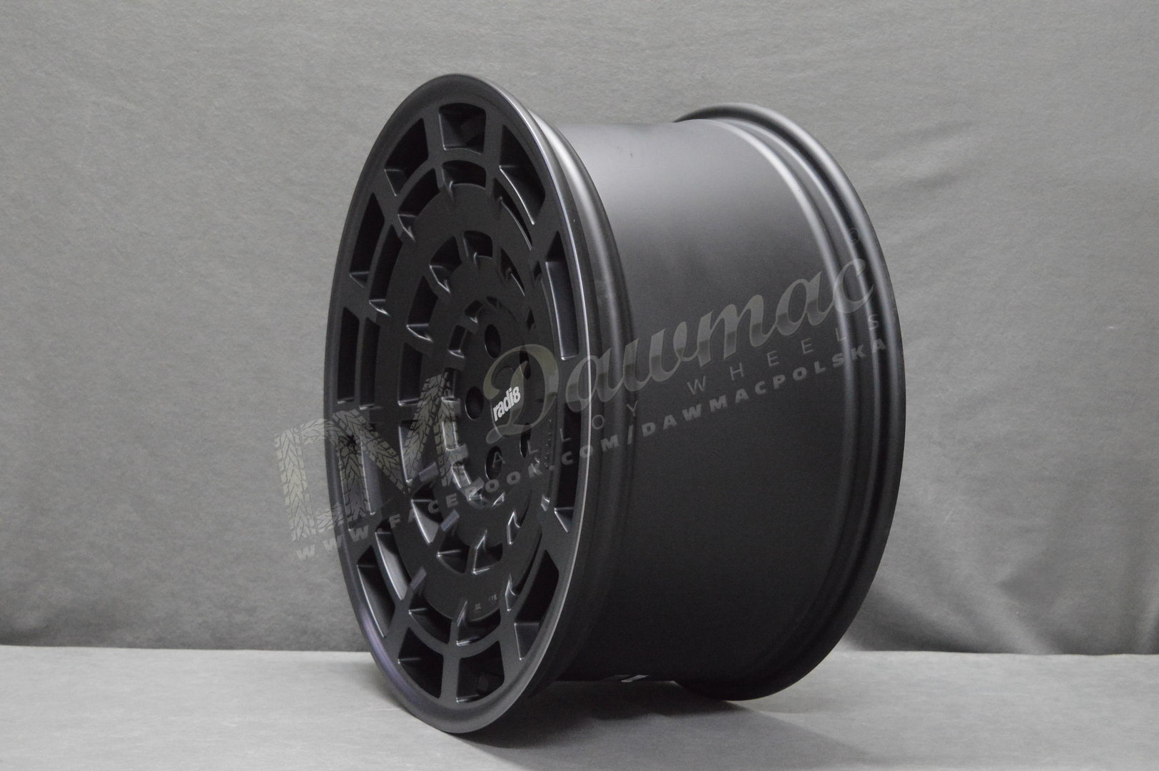 Radi8 R8-SD11 19" 8,5J ET35 + 10J ET40 5x120 Dark Mist - obrazek 3