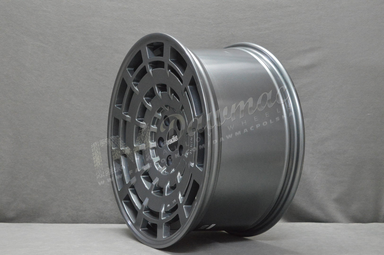 Radi8 R8-SD11 19" 8,5J ET45 + 10J ET40 5x112 Gun Metal - obrazek 3