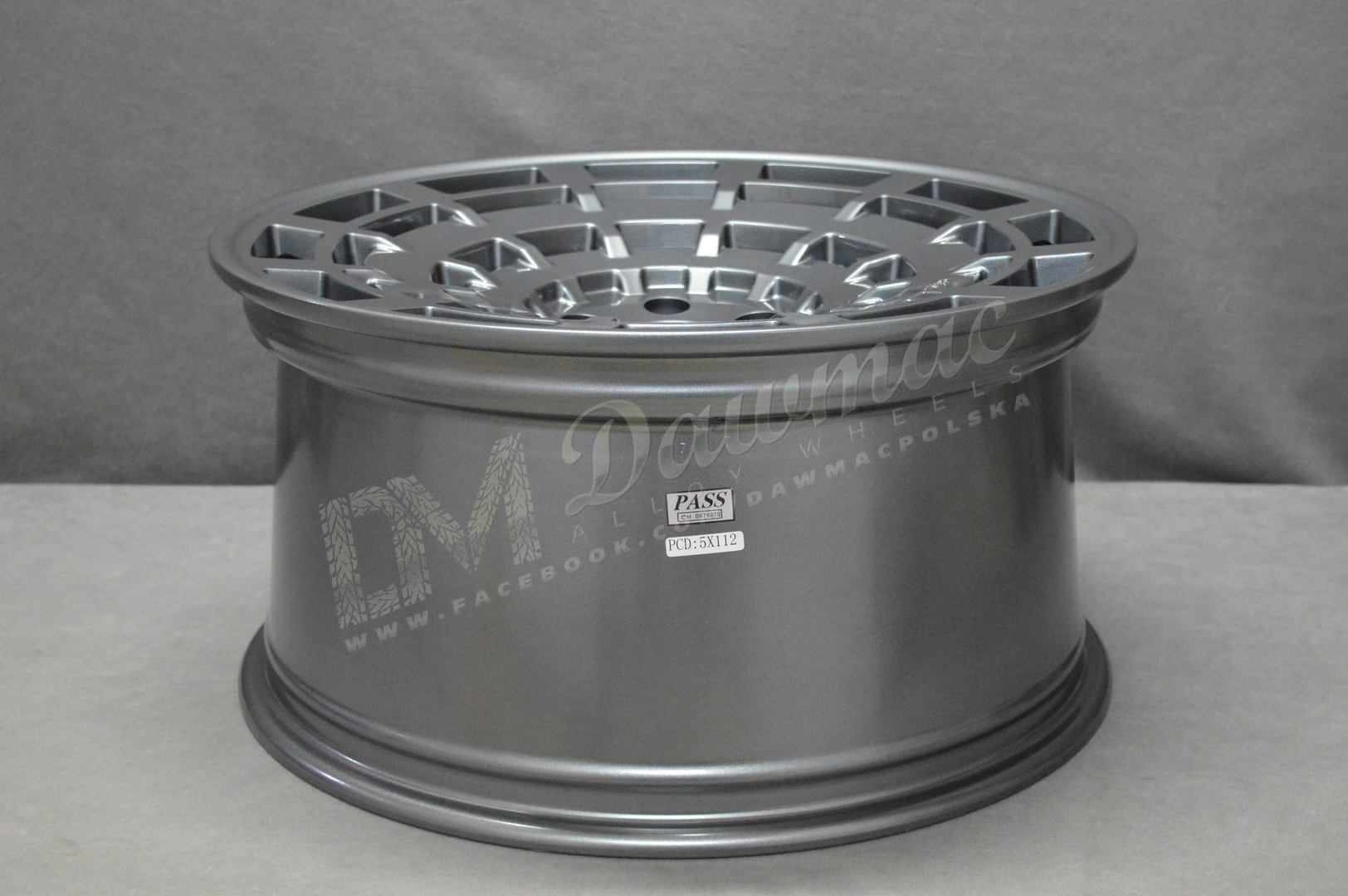 Radi8 R8-SD11 19" 8,5J ET45 + 10J ET40 5x112 Gun Metal - obrazek 7