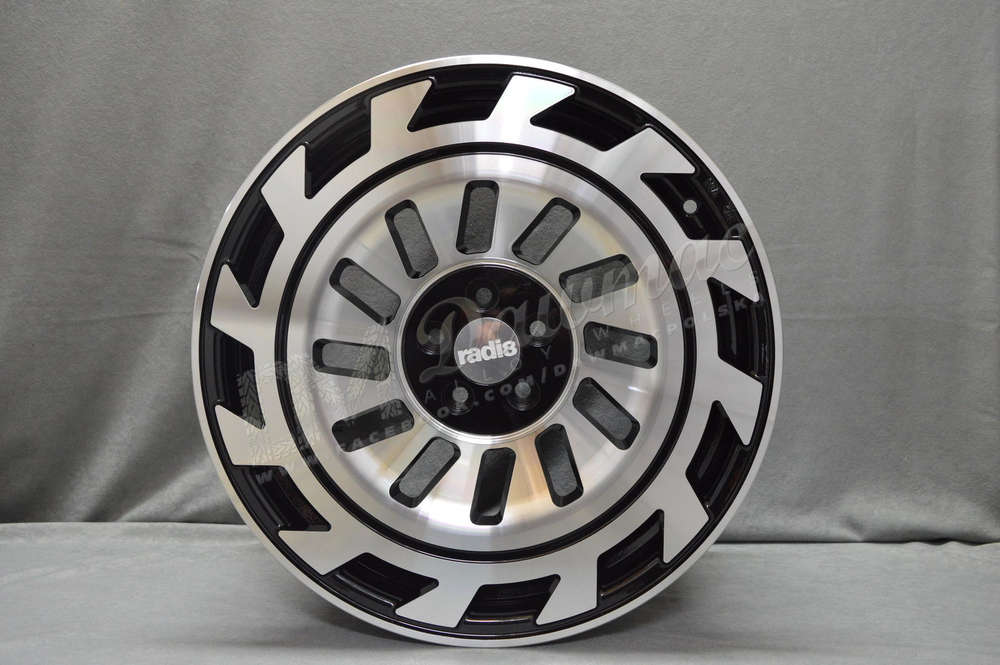 Radi8 R8-T12 20" 8,5J ET42 + 10J ET35 5x112 Gloss Black Machined Face