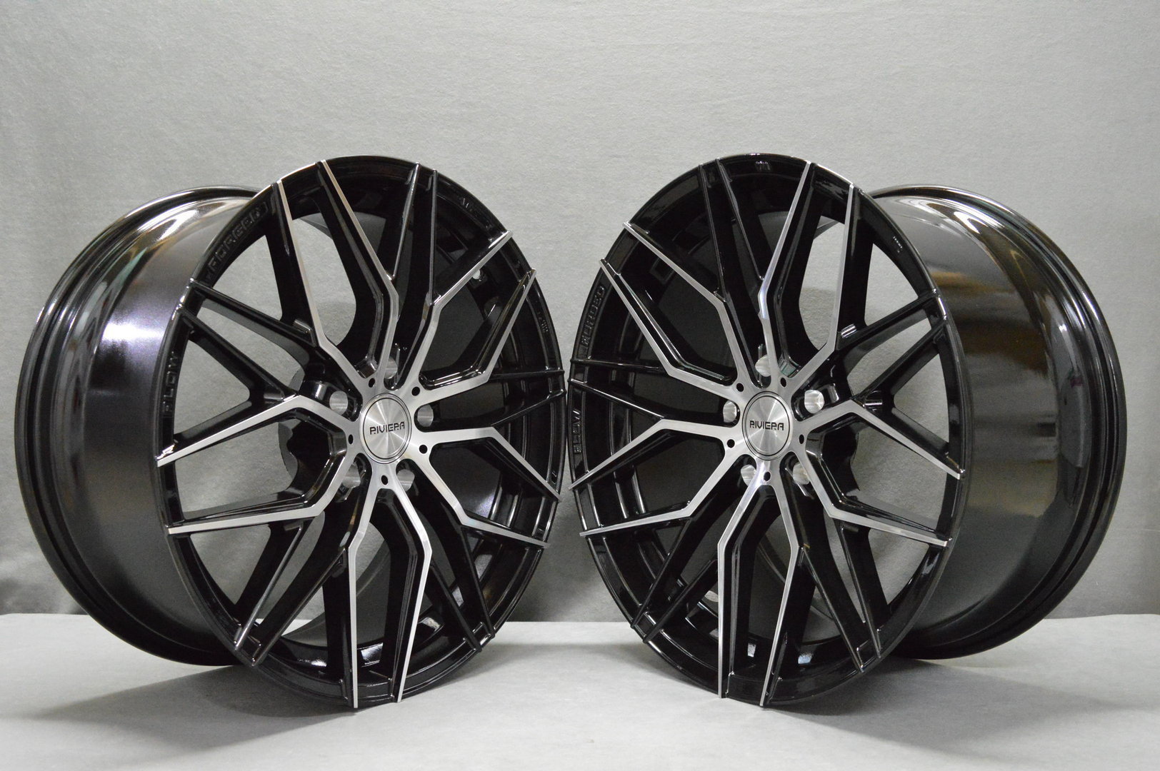 Riviera RF101 21" 9J ET15-45 BLANK Black Polished - obrazek 3