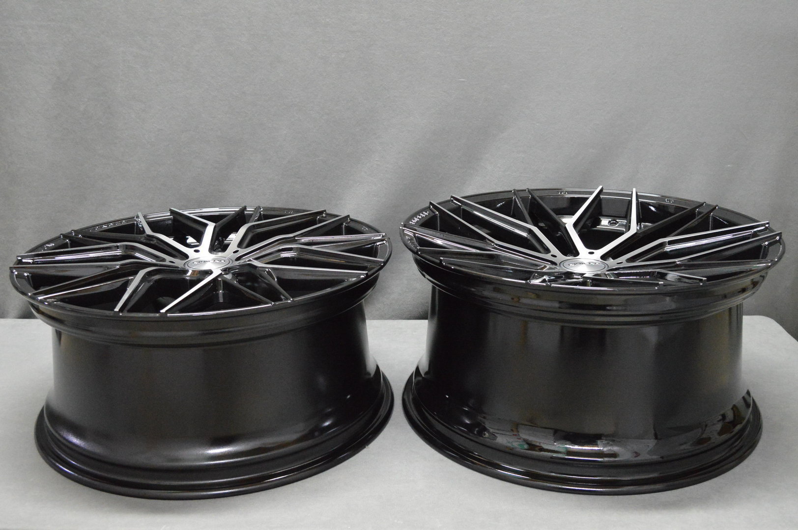 Riviera RF101 21" 9J ET15-45 BLANK Black Polished - obrazek 7