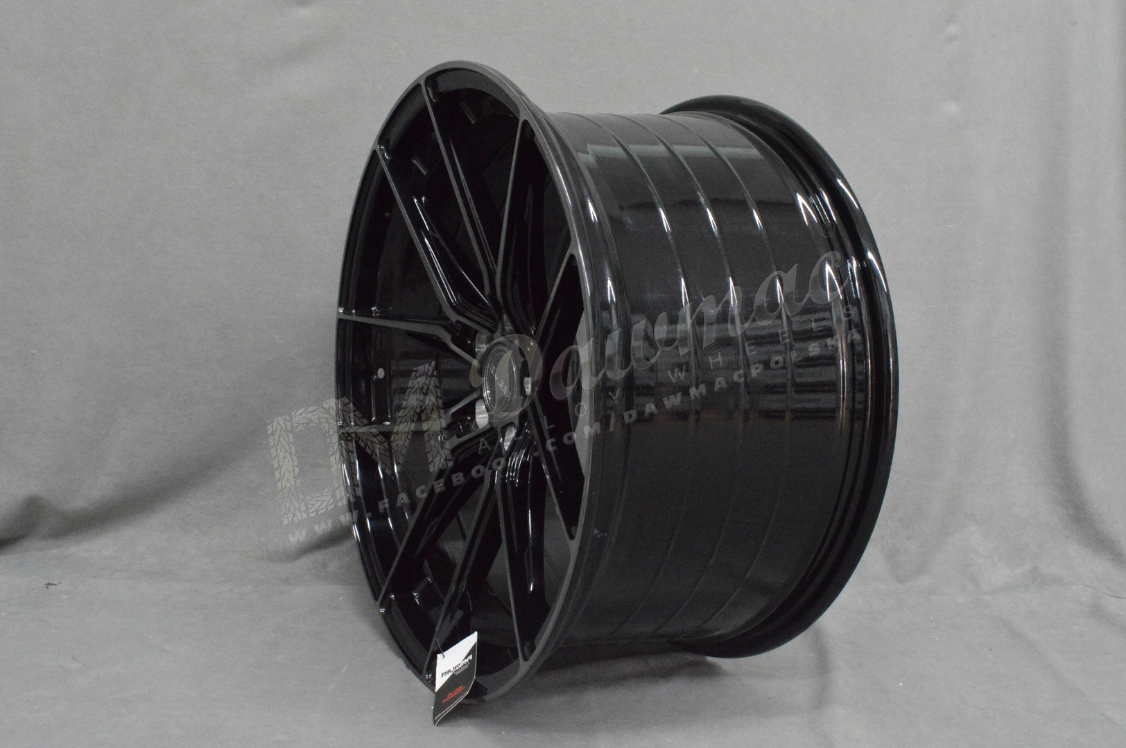 Riviera RF107 20" 10J ET40 5x120 Black Polished Dark Tint - obrazek 4