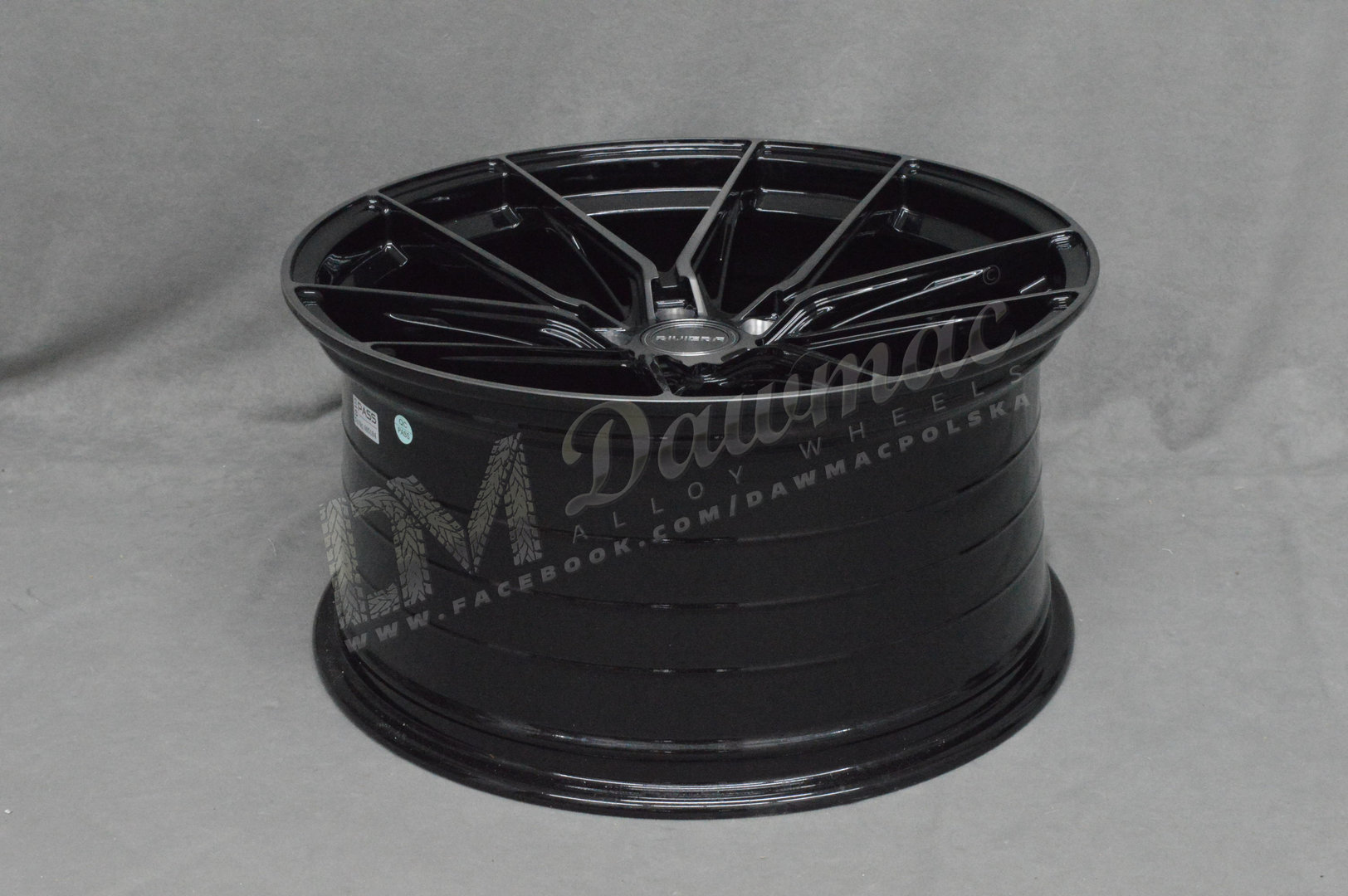 Riviera RF107 20" 10J ET40 5x120 Black Polished Dark Tint - obrazek 5