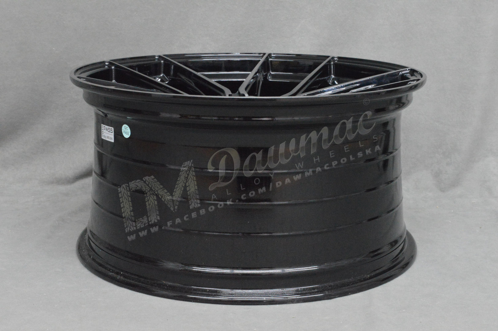 Riviera RF107 20" 10J ET40 5x120 Black Polished Dark Tint - obrazek 7