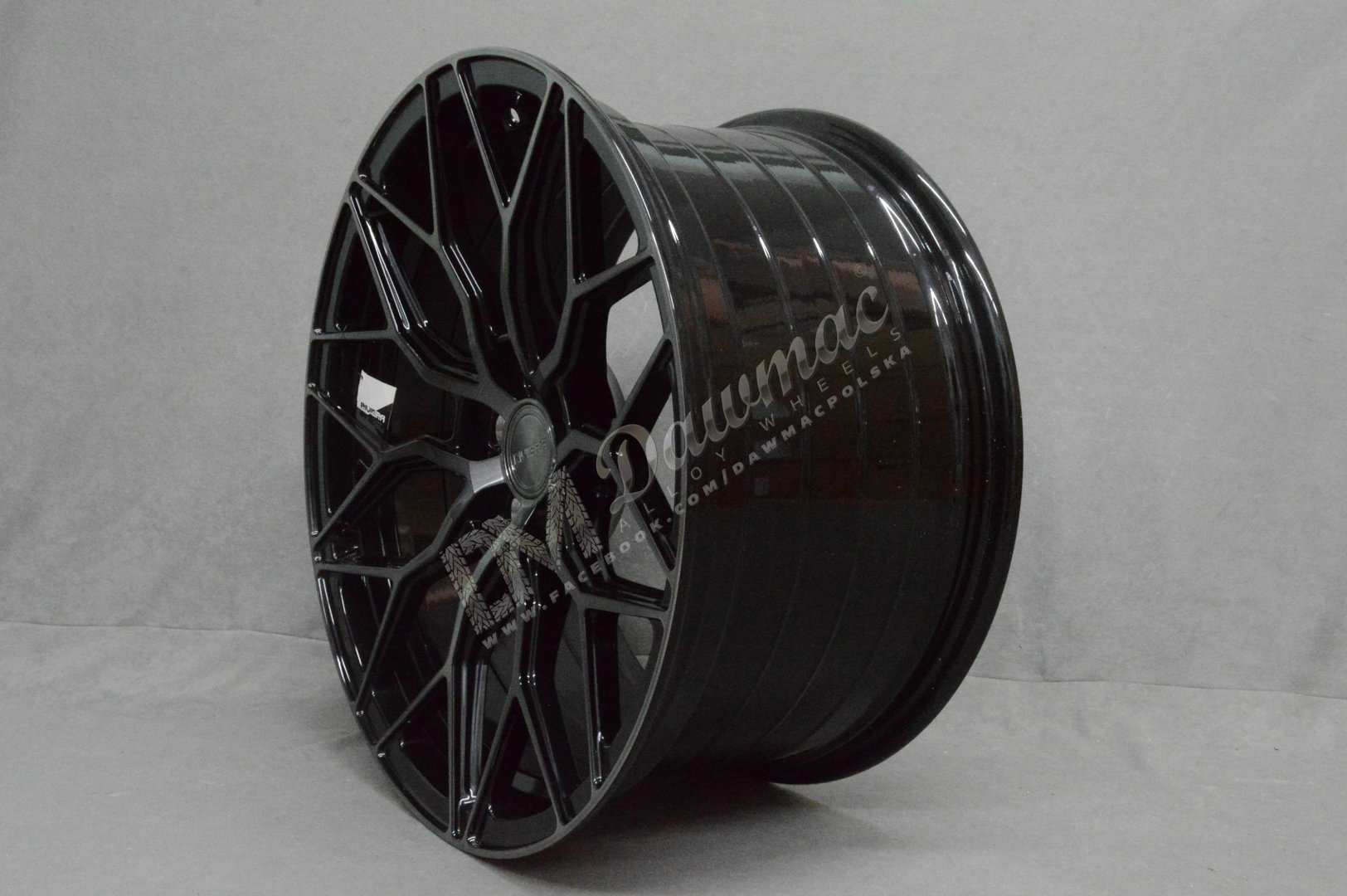 Riviera RF108 20" 10J ET42 5x112 Black Polished Dark Tint - obrazek 3