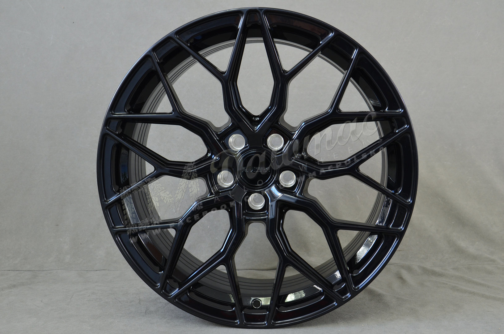 Riviera RF108 21" 9J ET15-45 + 10,5J ET15-ET45 BLANK Gloss Black - obrazek 2