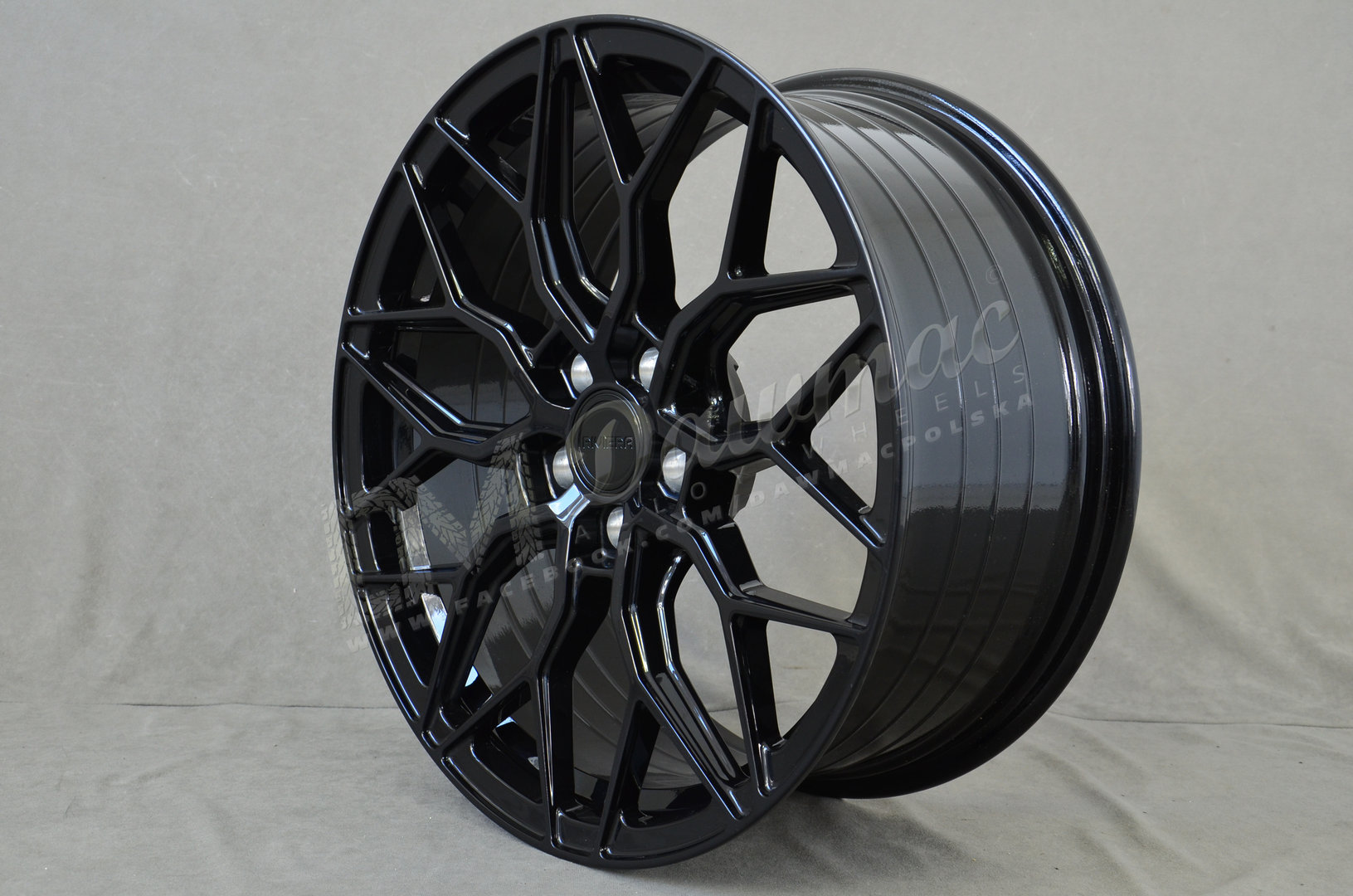 Riviera RF108 21" 9J ET15-45 BLANK Gloss Black - obrazek 4