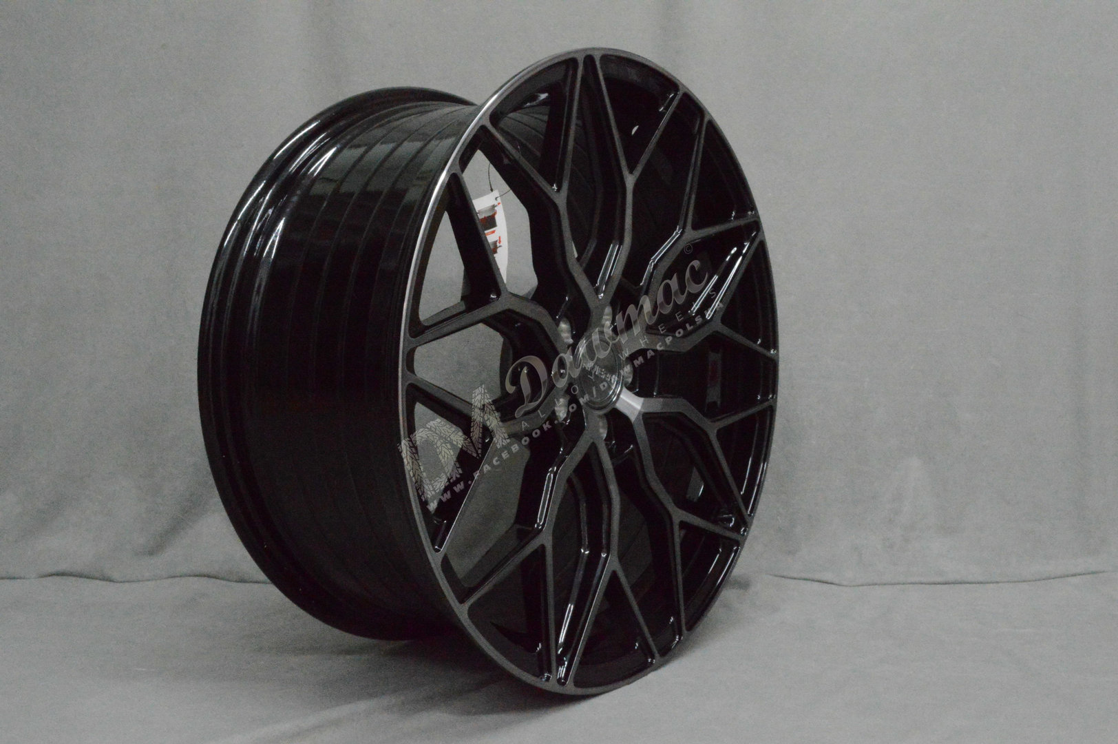 Riviera RF108 21" 9J ET30 + 10,5J ET35 5x120 Black Polished Dark Tint - obrazek 4