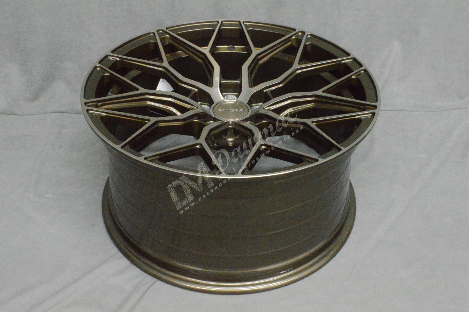 Riviera RF108 23" 10,5J ET25 5x130 Bronze Double Dark Tint - obrazek 6