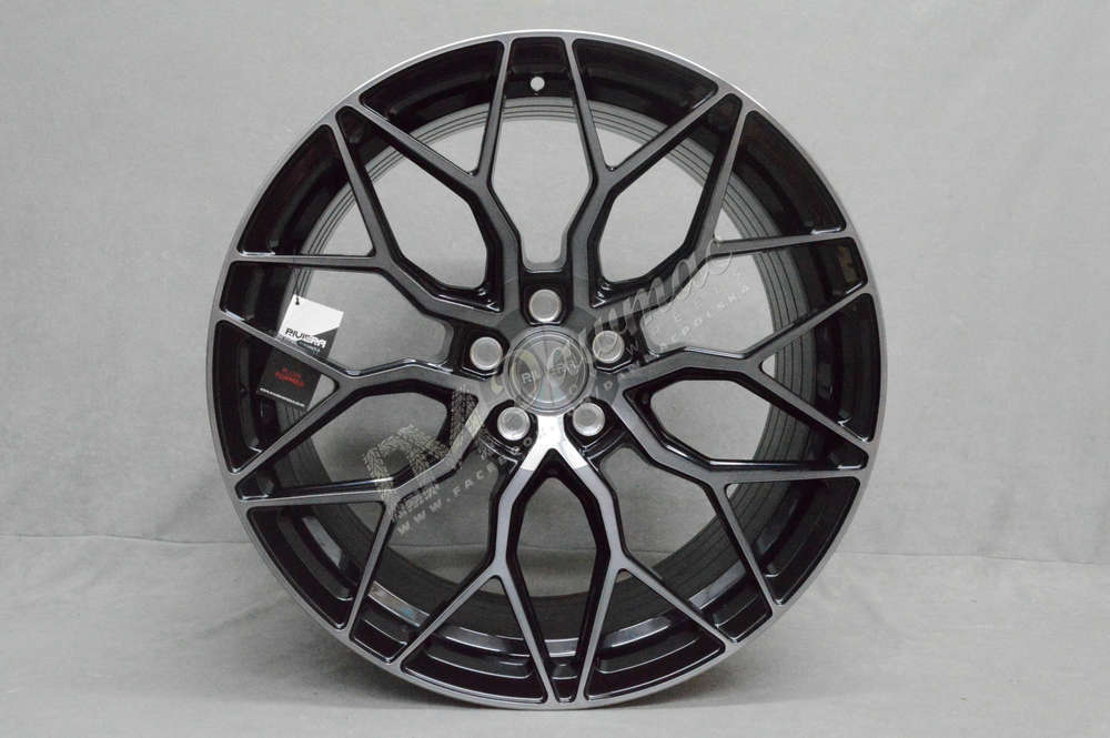 Riviera RF108 23" 10,5J ET35 5x120 Black Polished Dark Tint